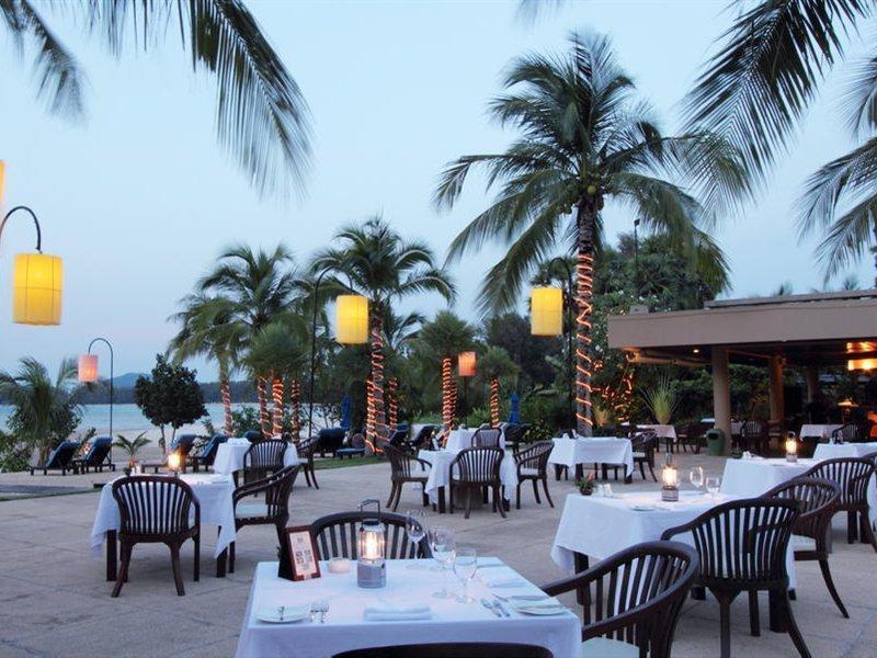 Marriott Resort And Spa Nai Yang Beach Exteriör bild